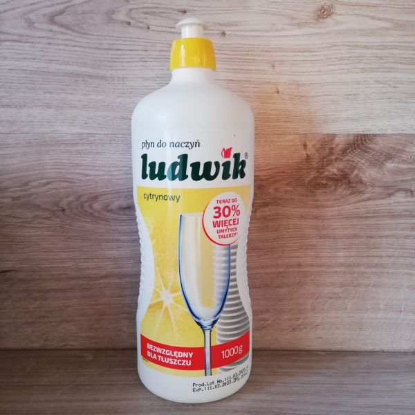 Ludwik 900 мл (засіб для миття посуду з запахом лимона) Польща.
